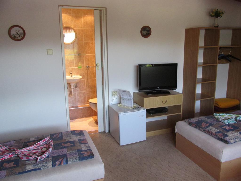 Pension U Vlasku Karlovy Vary Chambre photo