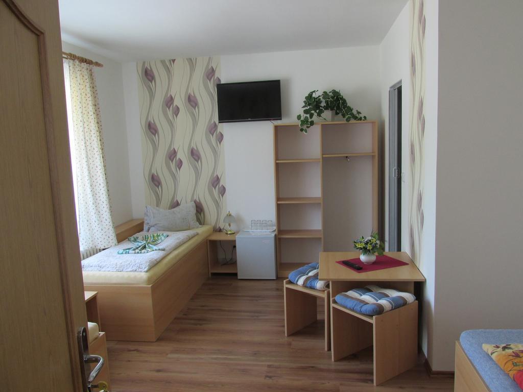 Pension U Vlasku Karlovy Vary Chambre photo